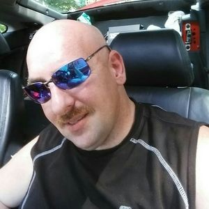 Meet your Posher, Adam